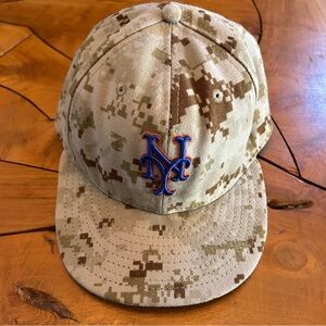 New York METS Camo Hat New Era 59 Fifty Baseball Playoffs Size 7 3/8